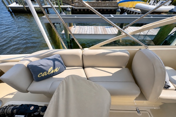 Calm 25ft Hunt Yachts Yacht For Sale