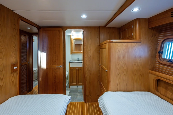2015 Kadey-Krogen 52