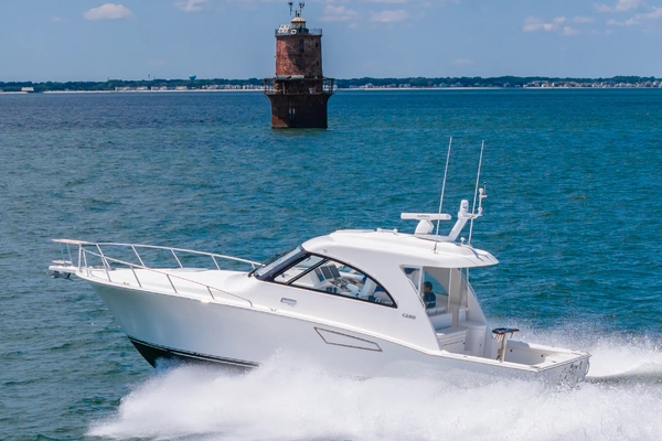 2013 Cabo 40