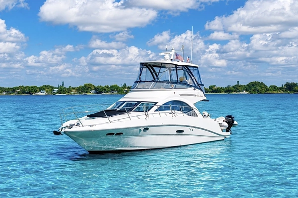 Sea Ray - 470 Sedan Bridge