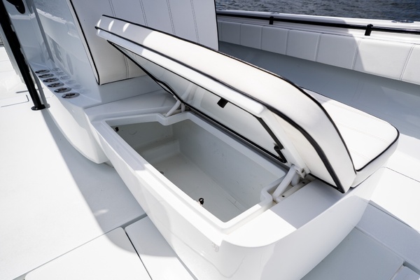 39ft Contender Yacht For Sale