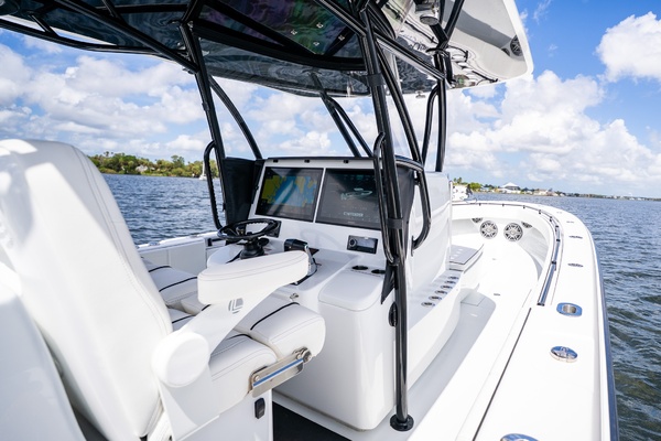 39ft Contender Yacht For Sale