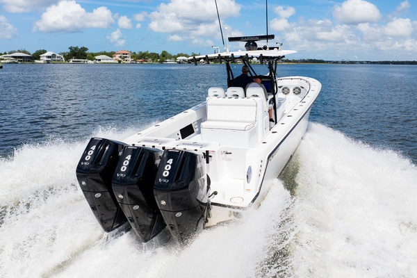 39ft Contender Yacht For Sale