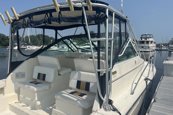 Photo of the 1996 Tiara Yachts Montauk