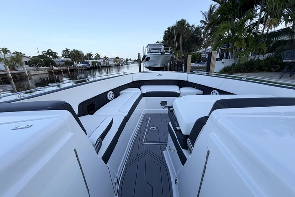 2021 Monterey 38