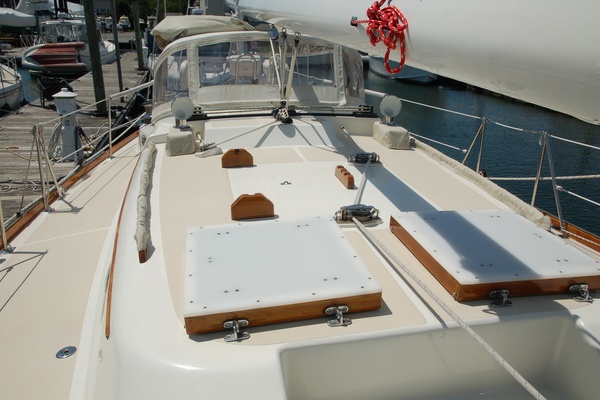 GRACE 50ft Hinckley Yacht For Sale