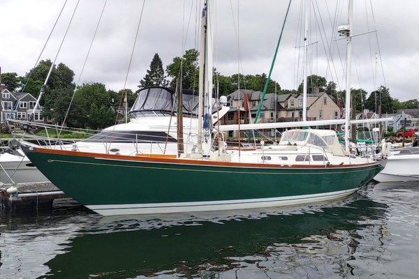 GRACE 50ft Hinckley Yacht For Sale