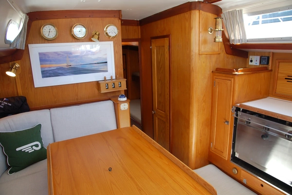 Hinckley 50 Sou'wester Yacht For Sale