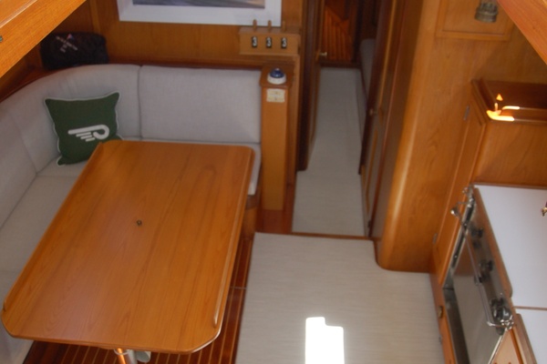 GRACE 50ft Hinckley Yacht For Sale