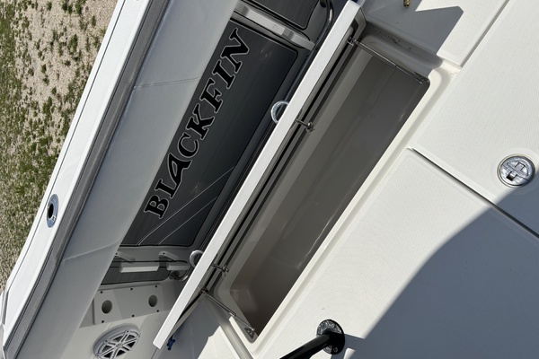 24ft Blackfin Yacht For Sale