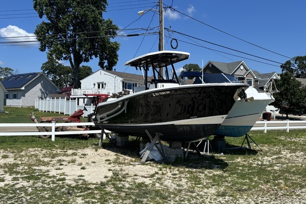 24ft Blackfin Yacht For Sale
