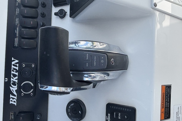 24ft Blackfin Yacht For Sale
