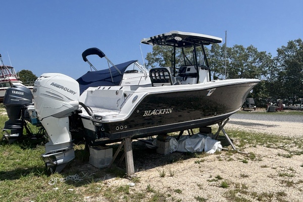 24ft Blackfin Yacht For Sale