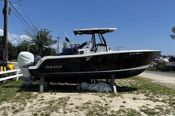24-ft-Blackfin-2020-242CC- Pine Beach New Jersey United States  yacht for sale