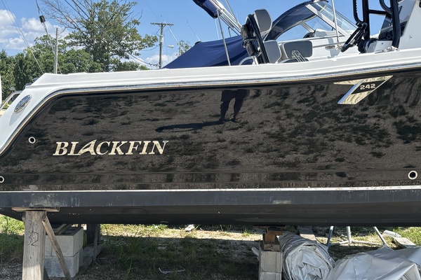 24ft Blackfin Yacht For Sale