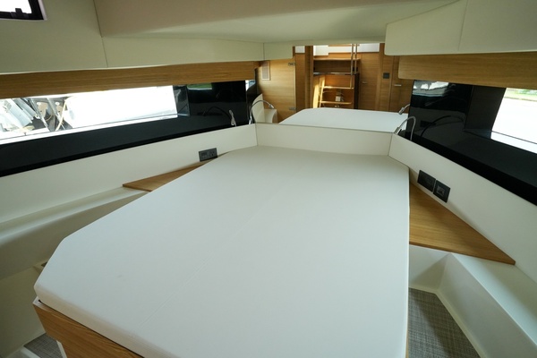 50ft De Antonio Yacht For Sale