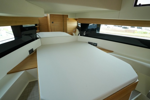 50ft De Antonio Yacht For Sale
