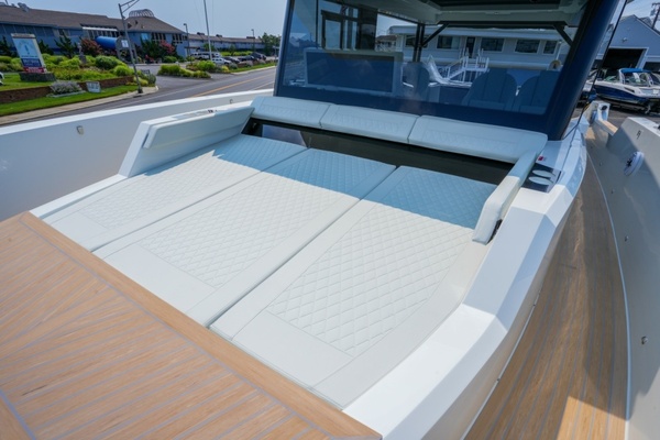 50ft De Antonio Yacht For Sale