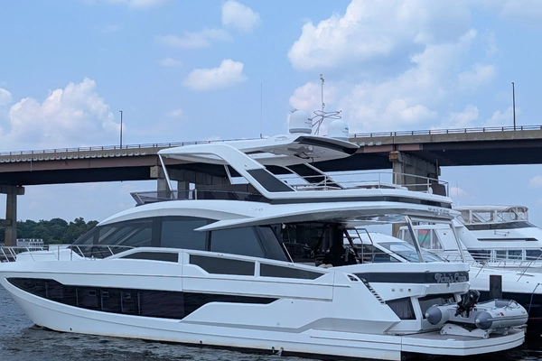2018 Galeon 68