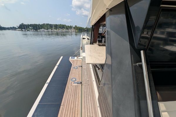 68ft Galeon Yacht For Sale