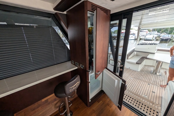 68ft Galeon Yacht For Sale