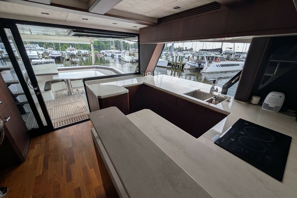 68ft Galeon Yacht For Sale
