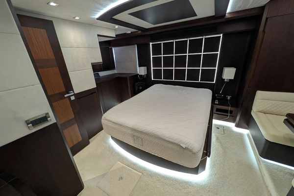 2018 Galeon 68