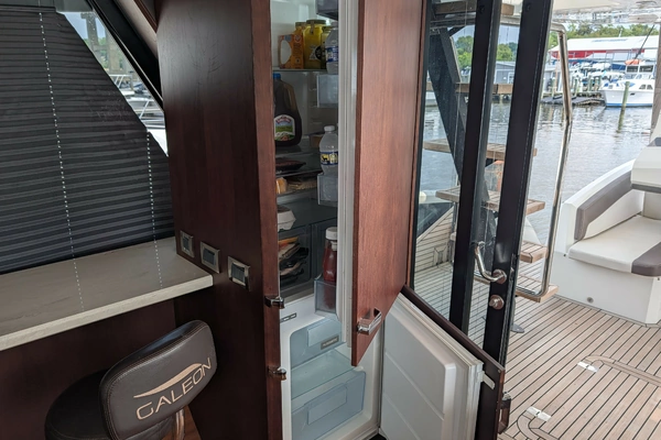 2018 Galeon 68
