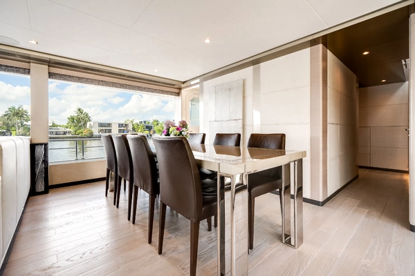 Ocean Alexander 27R Yacht For Sale