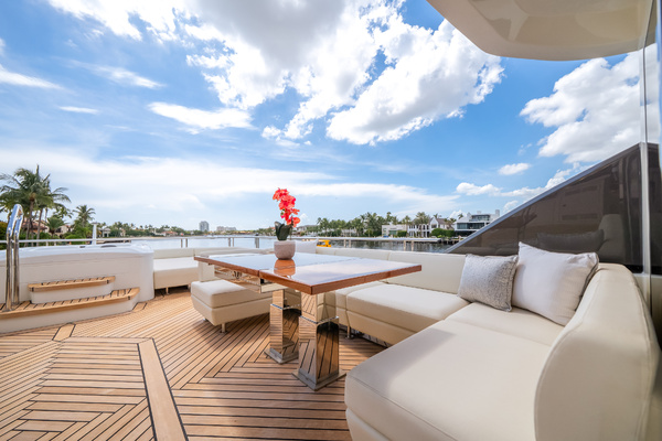 2025Ocean Alexander 88 ft 27R