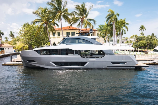 Ocean Alexander 27R Yacht For Sale
