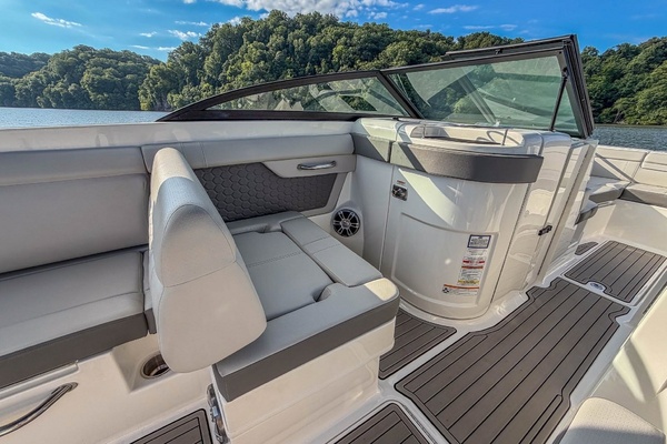 27ft Sea Ray Yacht For Sale
