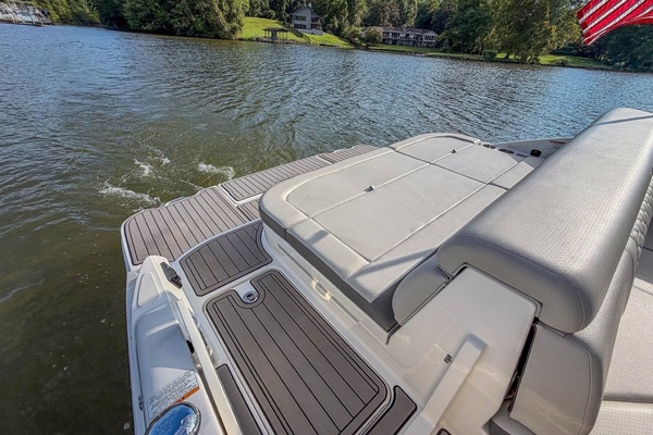 27ft Sea Ray Yacht For Sale