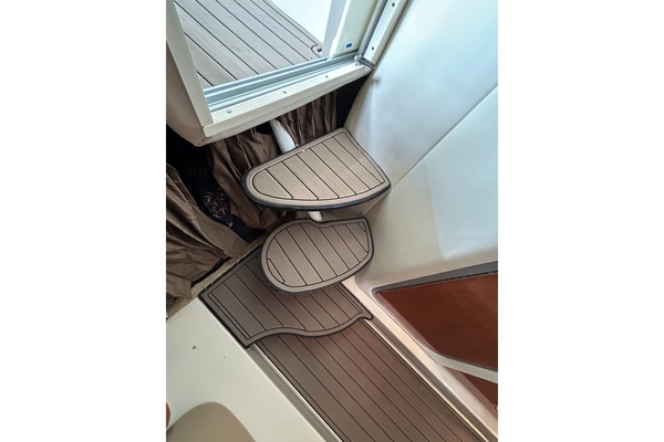 River Song 30ft Four Winns Yacht For Sale