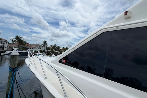 2000 Ocean Yachts 56