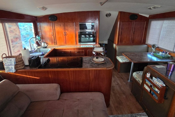 FIN ADDICT 54ft Blackwell Yacht For Sale