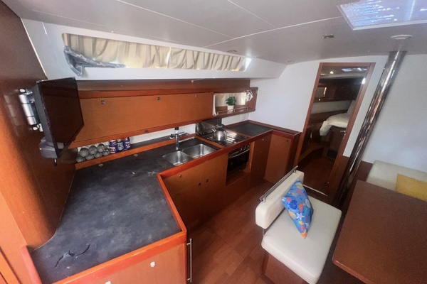 45ft Beneteau Yacht For Sale