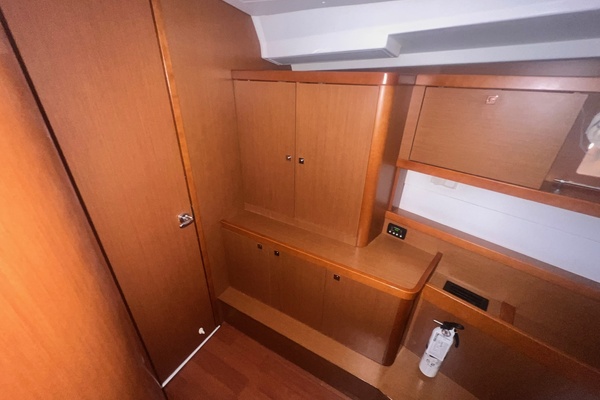 45ft Beneteau Yacht For Sale