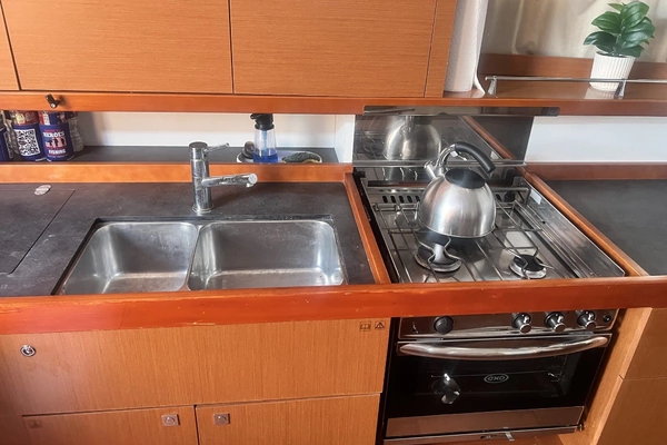Beneteau Oceanis 45 Yacht For Sale