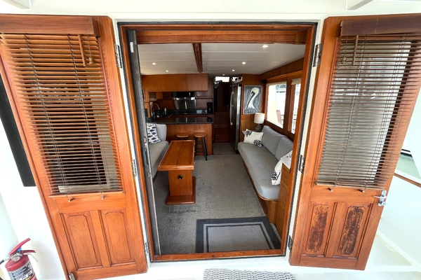 2002 Grand Alaskan 53