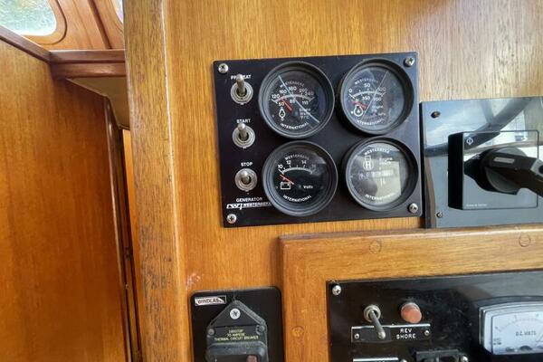 TBI SURVIVOR 34ft Californian Yacht For Sale