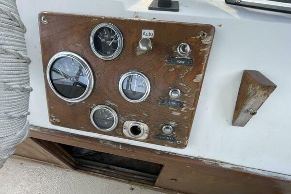 TBI SURVIVOR 34ft Californian Yacht For Sale