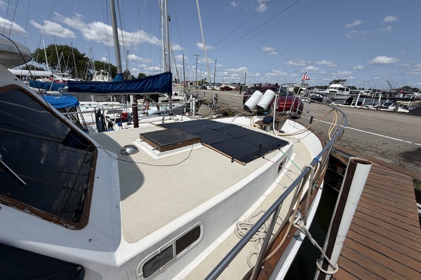 TBI SURVIVOR 34ft Californian Yacht For Sale