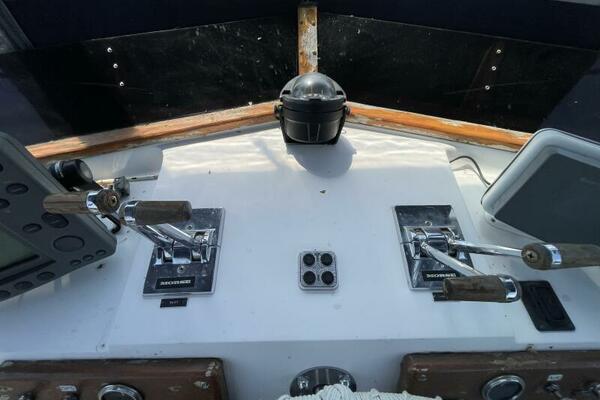 TBI SURVIVOR 34ft Californian Yacht For Sale