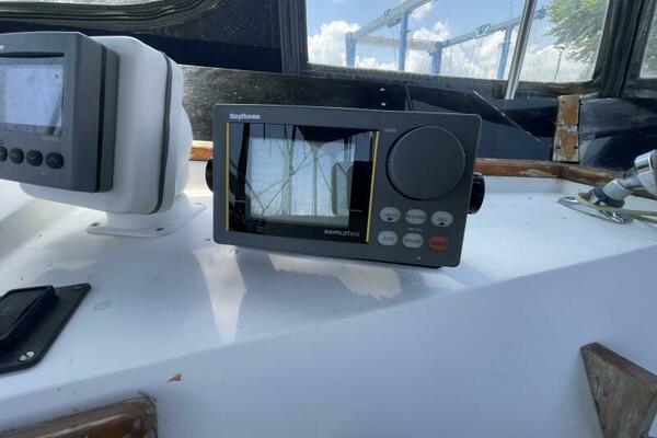 TBI SURVIVOR 34ft Californian Yacht For Sale