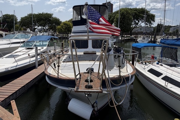 TBI SURVIVOR 34ft Californian Yacht For Sale