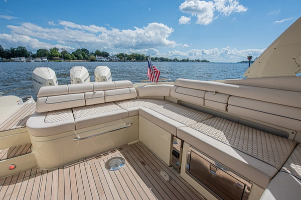 2022 Chris-Craft 35
