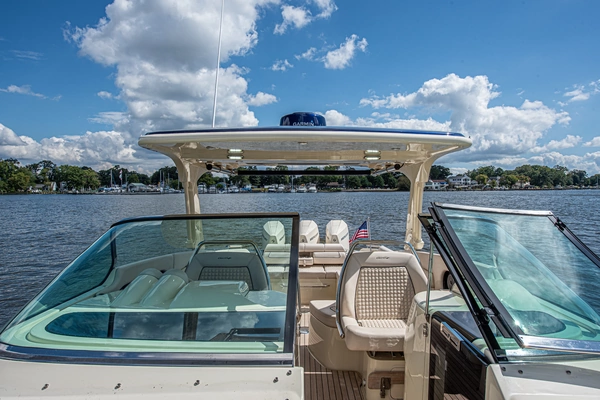2022 Chris-Craft 35