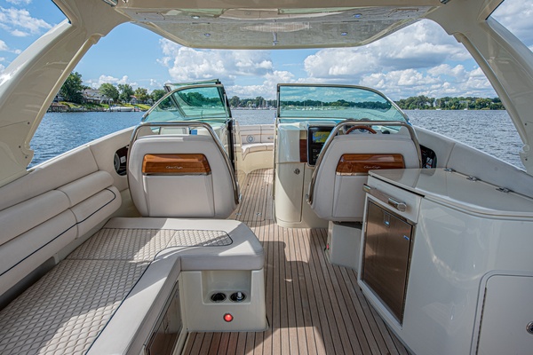 35ft Chris Craft Yacht For Sale