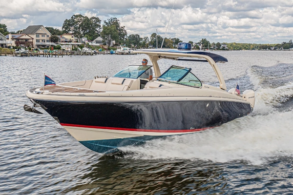 2022 Chris-Craft 35